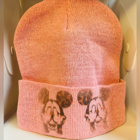 Graphic Designed Beanie (PINK) SEE PICTURES - Picture 4 of 6